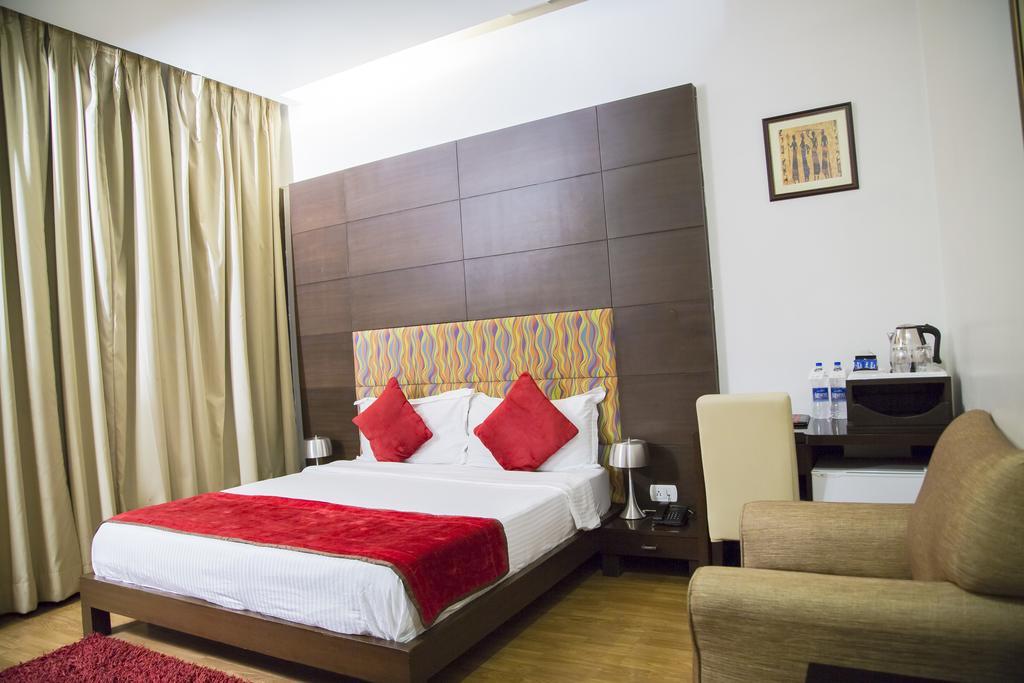 Hotel La Suite New Delhi Luaran gambar