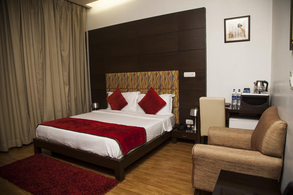 Hotel La Suite New Delhi Luaran gambar