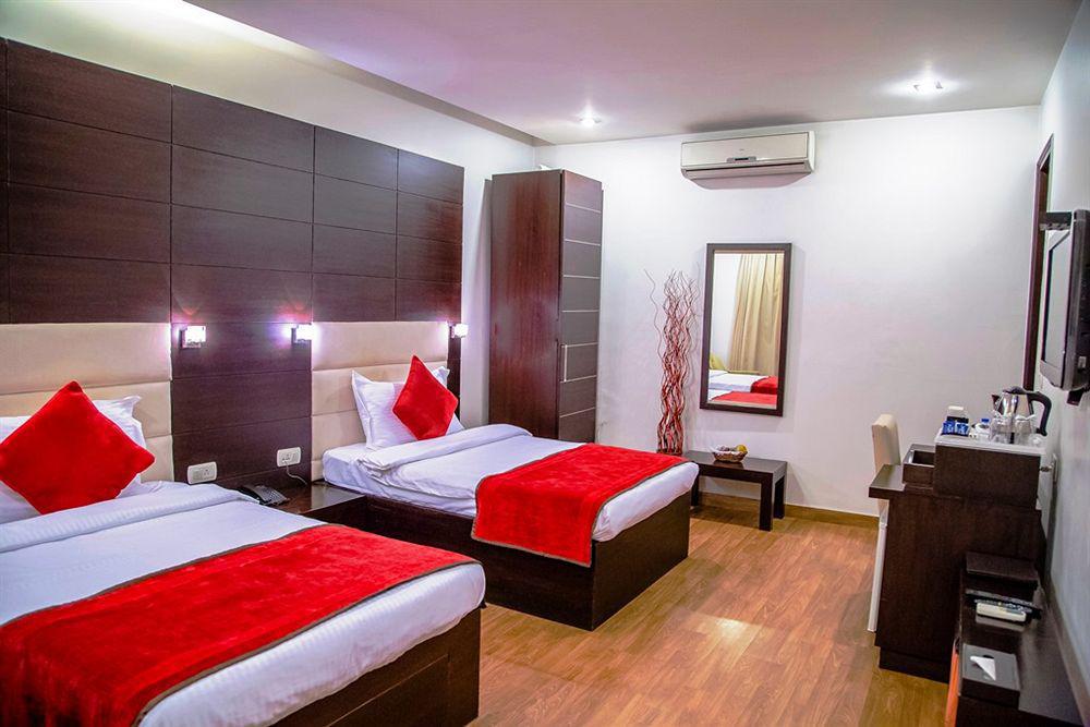Hotel La Suite New Delhi Luaran gambar
